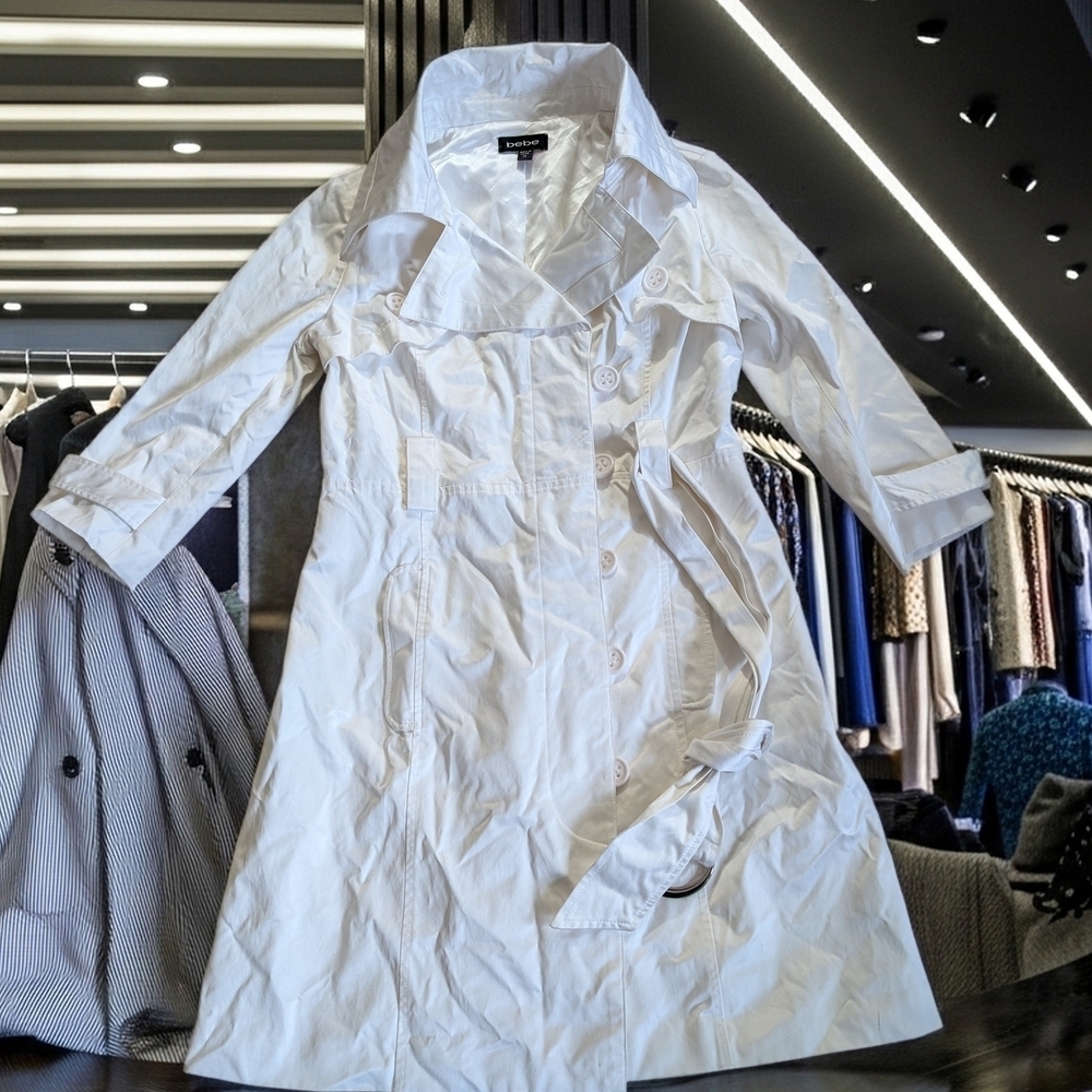 XS Bebe White Trench Coat. Very Good Used Condition